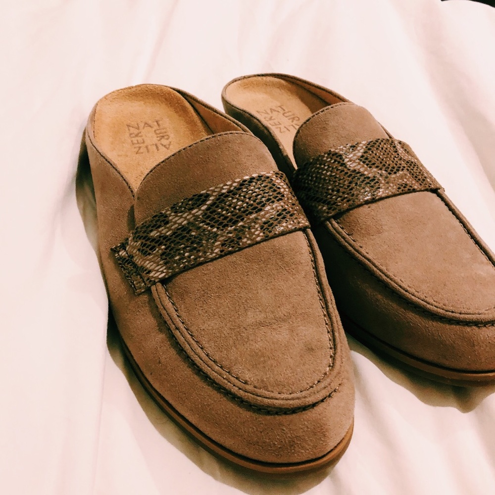 Naturalizer brown suede slip on loafers